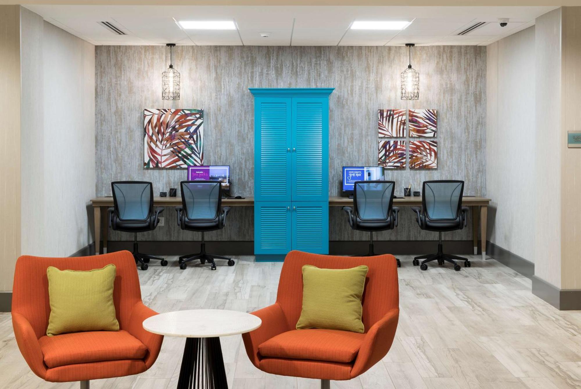 Home2 Suites By Hilton Cape Canaveral Cruise Port Ngoại thất bức ảnh
