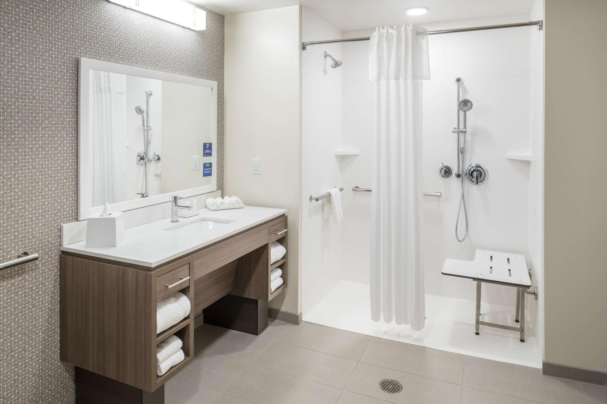Home2 Suites By Hilton Cape Canaveral Cruise Port Ngoại thất bức ảnh