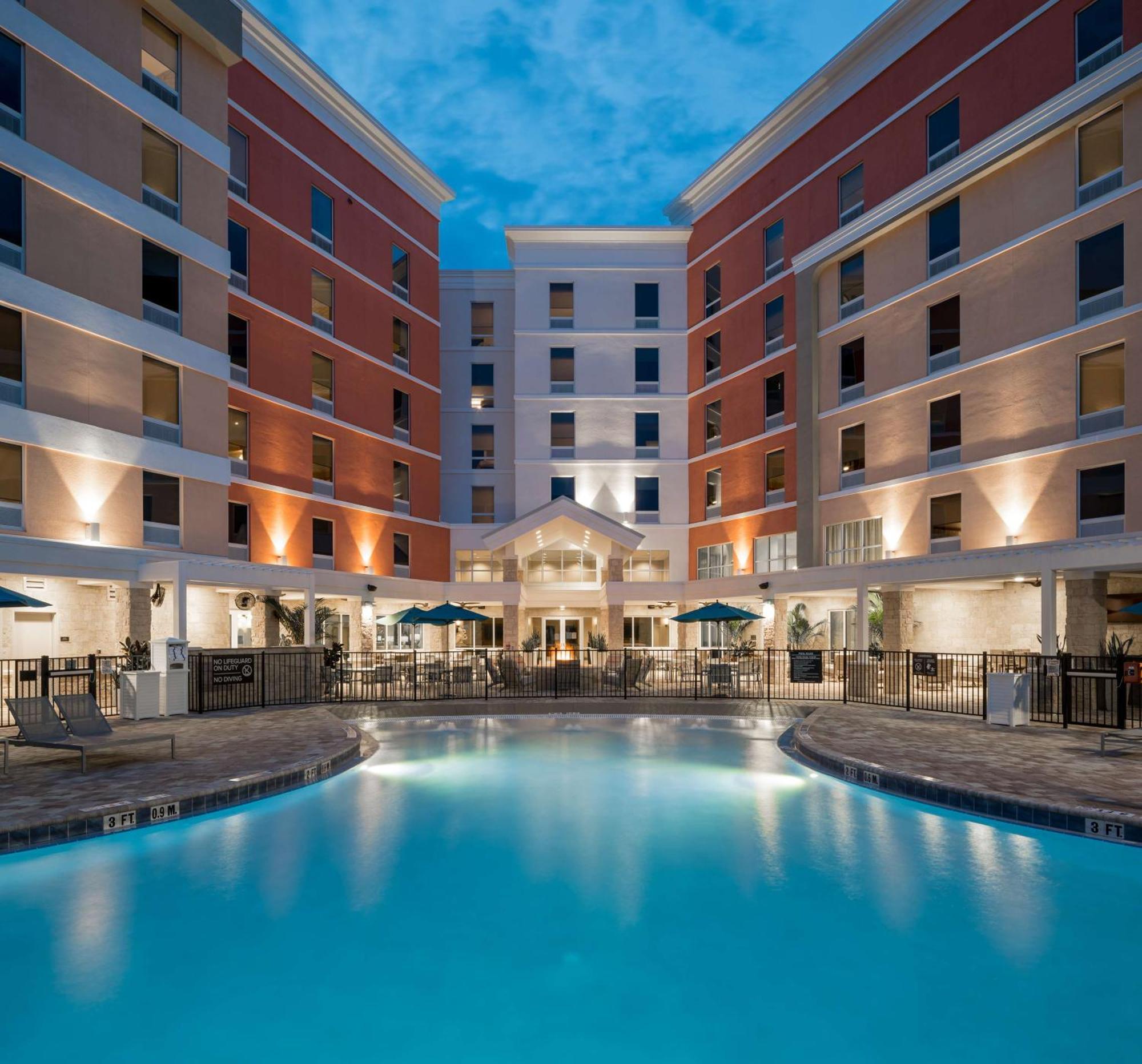 Home2 Suites By Hilton Cape Canaveral Cruise Port Ngoại thất bức ảnh